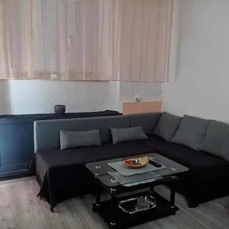 Anna Apartman